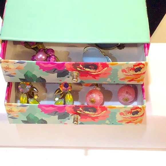 1950’s-60’s clip earrings, 4 pairs, with box - Picture 4 of 12